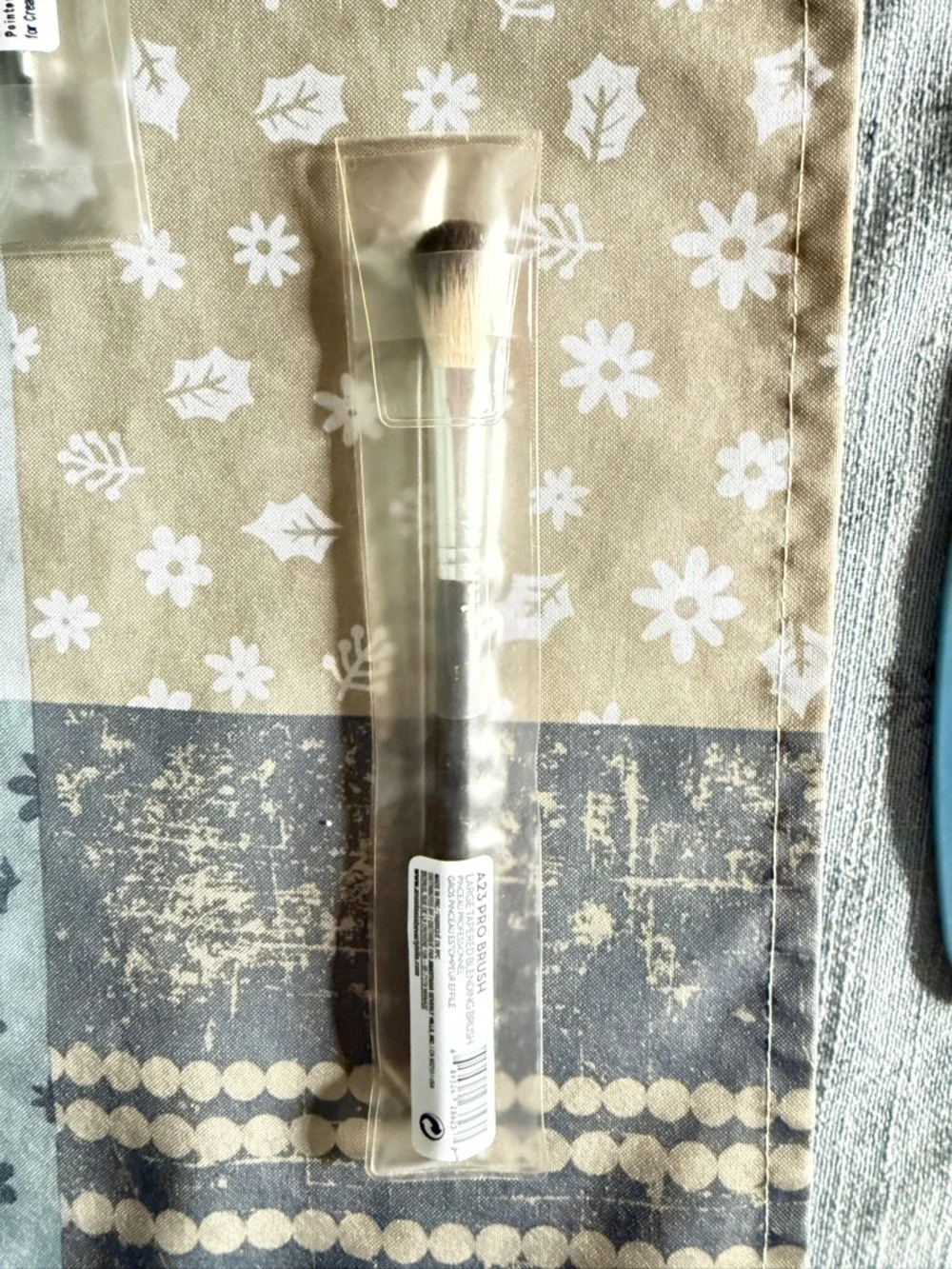 Anastasia Beverly Hills Pro Tapered Blending Brush -NWT